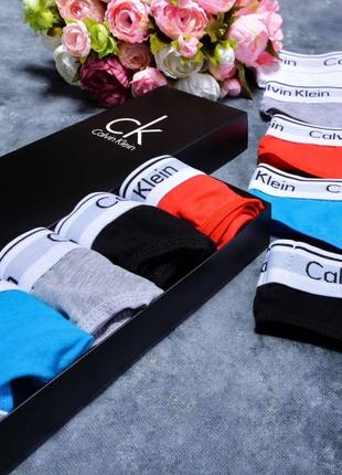 Жіночий набір стрингів calvin klein 5 шт. подарунковий3 фото