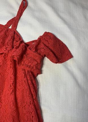 Сукня міні мереживо червона, відкриті плечі, плюс сайз4 фото