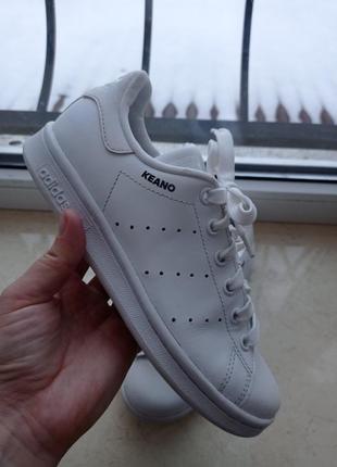 Кожаные кроссовки adidas keano