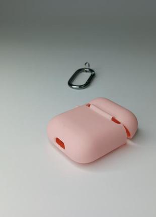 Чехол hand case original для airpods 1 / 2 с карабином плотный силиконовый чехол для наушников розовый4 фото