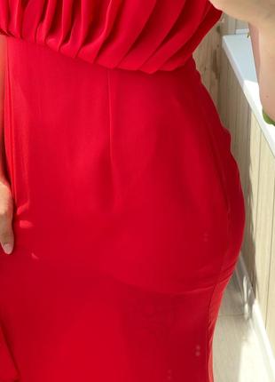 Шикарное вечернее красное платье бандо с разрезом 1+1=35 фото