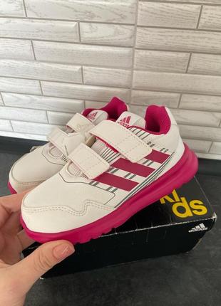 Кросівки на дівчинку adidas