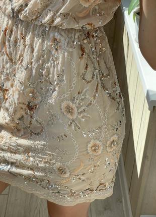 Телесное платье с пайетками и бисером 1+1=38 фото