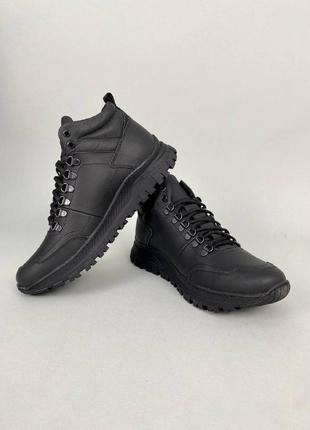 Ботинки мужские кожаные черного цвета зимние