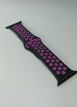 Ремешок для apple watch 38mm/40mm в стиле nike sport band силиконовый браслет черный с фиолетовым3 фото