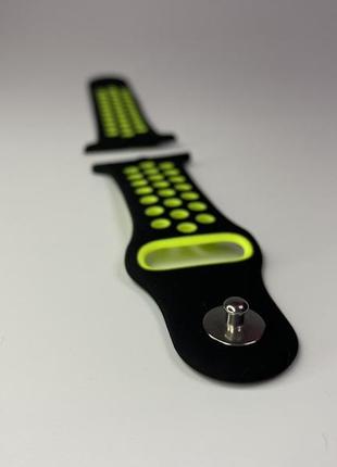 Ремешок для apple watch 38mm/40mm series 1/2/3/4 в стиле nike sport band браслет черный с зеленым3 фото