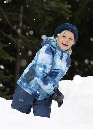 Классная зимняя удлиненная куртка для мальчика с светоотражающими элементами от бренда therm