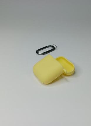 Чехол hand case original для airpods 1 / 2 с карабином плотный силиконовый чехол для наушников желтый6 фото