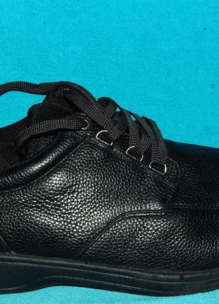 Черные ортопедические кожаные ботинки  47 размер новые