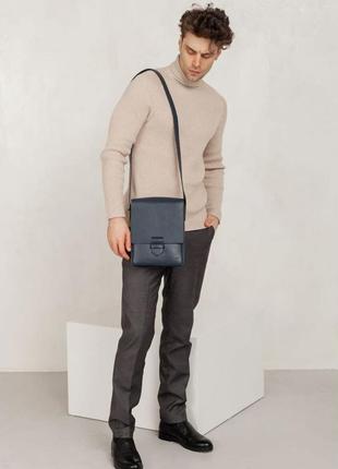 Чоловіча шкіряна сумка через плече планшет месендджер з клапаном синя7 фото