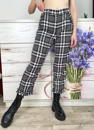 Легкі брюки в клітинку з рюшею по краю на високій посадці 1+1=310 фото