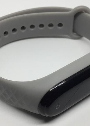 Ремешок для  mi band 3 mi band 4 mi band 4 рифленый серый