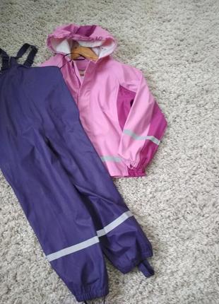 Актуальний для весни курточка дощовик , ріст 134