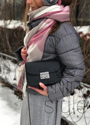 Шкіра шкіряна сумка на ручці ланцюжку cross-body сумочка трендова і стильна кроссбоди