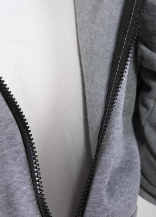 Мужская зимняя толстовка на молнии серая с капюшоном зип худи на флисе5 фото
