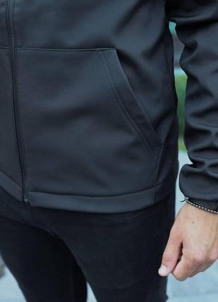 Мужская куртка soft shell с капюшоном черная осенняя до -0*с | ветровка демисезонная на флисе3 фото
