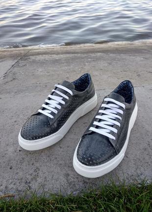 Сірі турецькі кеди luciano. зручні та практичні чоловічі кеди з натуральної шкіри!