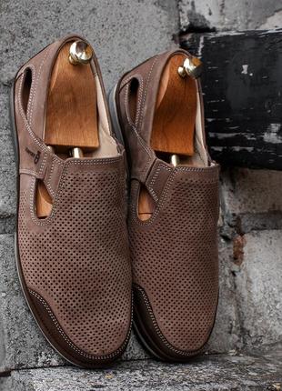 Мужские мокасины песочного цвета с перфорацией. выбирай качественную обувь kadar!