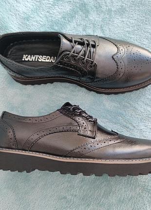 Выразительные черные броги kantsedal 6