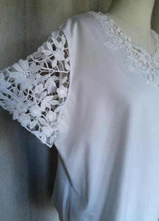 Женская белая трикотажная блуза, блузка с кружевом riddela8 фото