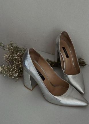 Срібні туфлі1 фото