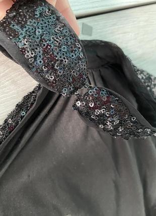 Вечернее платье в пайетках пайетках с разрезом и голой спиной6 фото