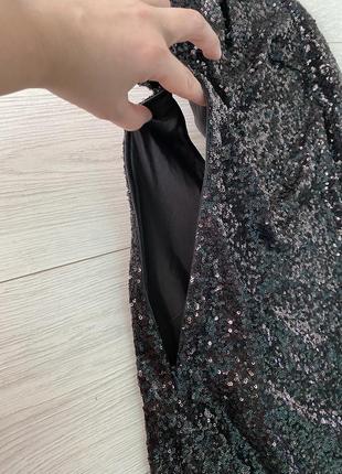 Вечернее платье в пайетках пайетках с разрезом и голой спиной9 фото