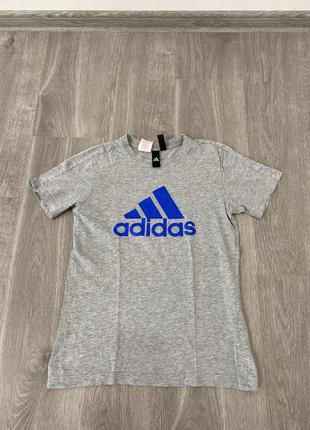 Женская женская спортивная футболка adidas