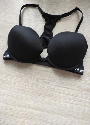 Оригинальный красивый бюстгальтер пуш-ап