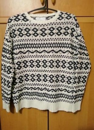 Свитер с жемчужинками