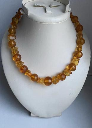 Янтарь. бусы. 51 гр.
