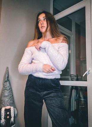 Светер з відкритими плечами плюшевий зайчик