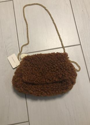 Стильная меховая сумочка  primark