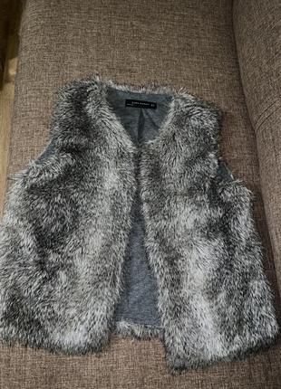 Жилетка zara