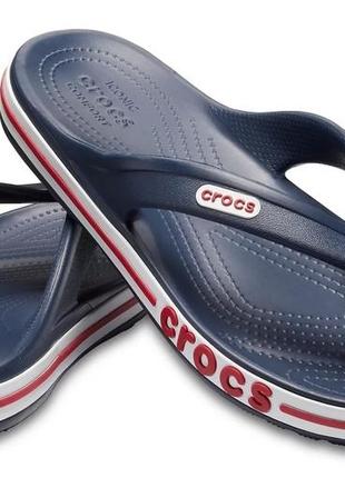 Мужские вьетнамки crocs bayaband flip navy / pepper чоловічі в'єтнамки2 фото