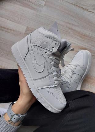 Кроссовки зимние nike air jordan 1 retro white winter5 фото