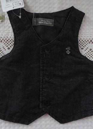 Супер  новый брендовый жилет безрукавка