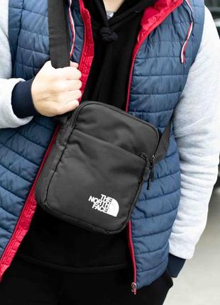 Мужская спортивная барсетка the north face gym черная тканевая сумка через плечо мессенджер, планшет3 фото