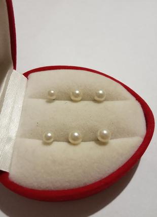 Перламутровые гроздики-шарики. три пары