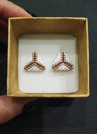 Сережки трикутники