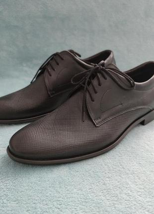 Европейское качество! кожаные туфли черного цвета vitox 536