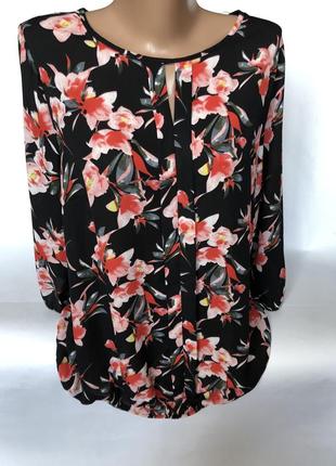 Красивая блуза