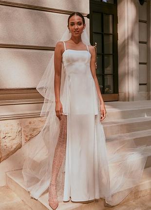 Біла вечірня сукня з мерехтливим напиленням 👗🇺🇦
