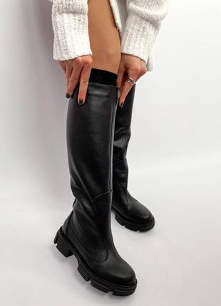 Трендовые сапожки трубы, натуральная кожа, черный цвет, размер: 39,40