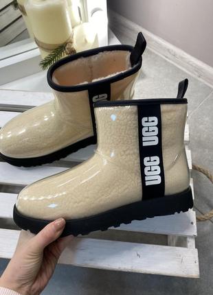 Ugg clear mini размер 7 us