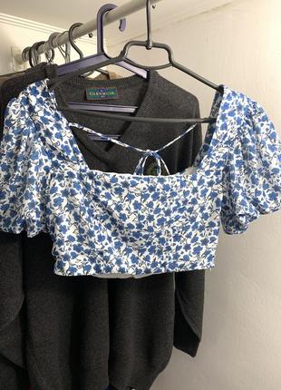 Топ от boohoo в цветочный принт s-m