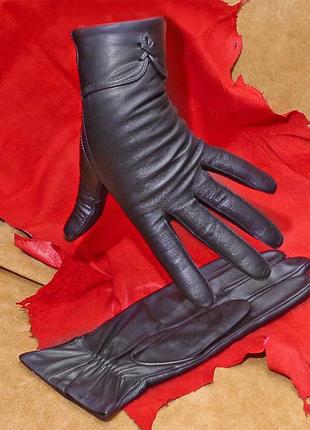 Рукавички жіночі на шерстяній підкладці. в наявності  6.5,  7,   8