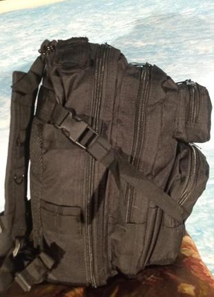 Рюкзак тактический  военный 25 литров прочная ткань и фурнитура цвет черный4 фото