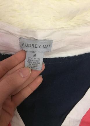 Жіноча ошатна кофта 3