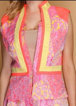 Яркий брендовый жилет sassofono  р. 29 сассофоно